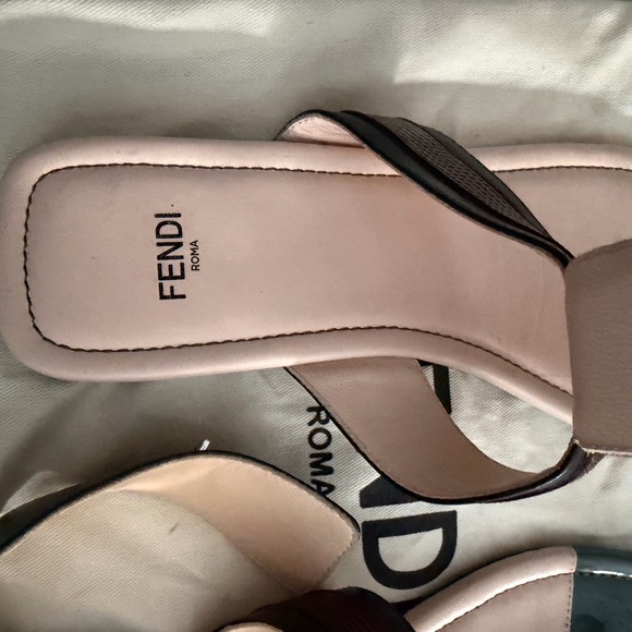 Fendi studded gladiator sandal - Picture 5 of 8